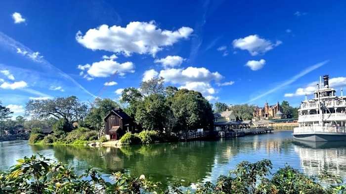Rediscovering “Old Florida” Attractions in Modern Orlando