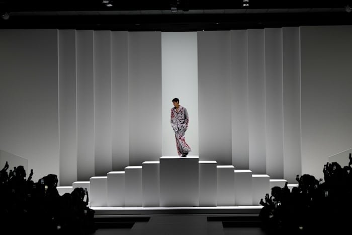 Dolce & Gabbana’s Wrinkled Romance Shines at Milan Fashion Week
