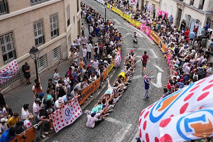 Tour de France Finale Thrills with Iconic Sacré-Coeur Climb