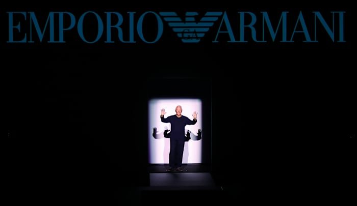 Giorgio Armani Honored by Julia Roberts, Versace & Other Stars