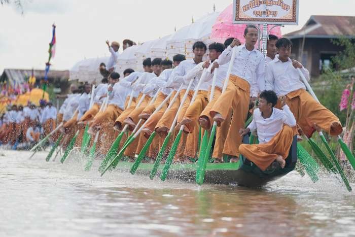 Myanmar’s Lake Festival Shines Amid Crisis and Calamity