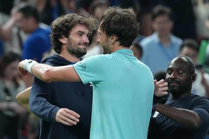 Vacherot Upsets Djokovic, Sets Cousins’ Final at Shanghai Masters